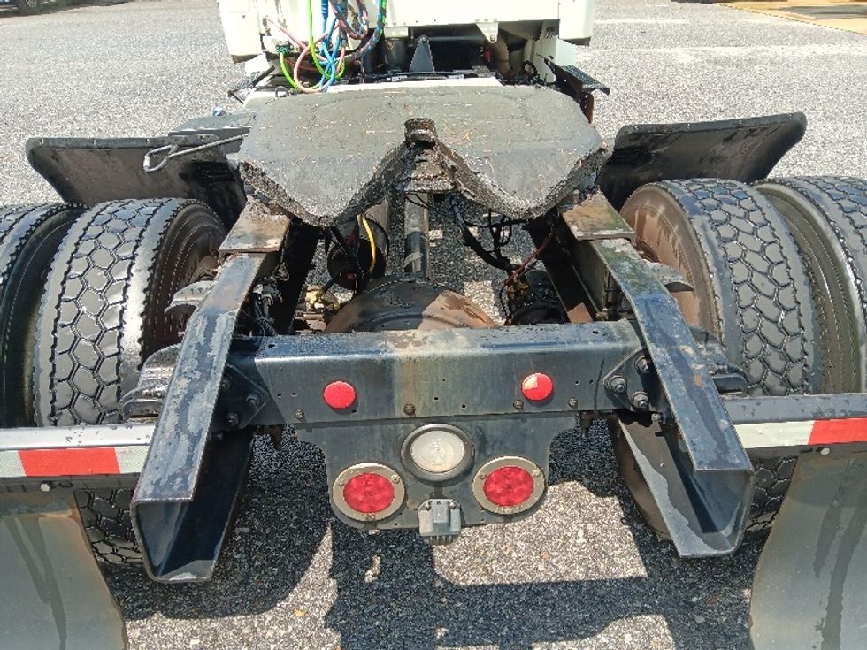 Day Cab Tractor-Heavy Duty Tractors-Freightliner-2018-M2-Morristown-TN-174,878\n\t\tmiles-$ 20,000 - Image 6