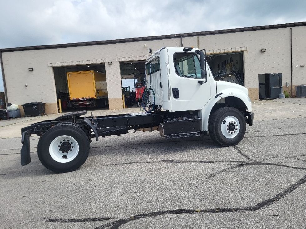 Day Cab Tractor-Heavy Duty Tractors-Freightliner-2018-M2-Morristown-TN-198,931\n\t\tmiles-$ 50,000 - Image 8