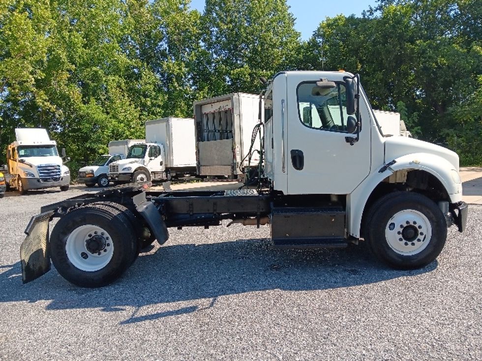 Day Cab Tractor-Heavy Duty Tractors-Freightliner-2018-M2-Morristown-TN-199,397\n\t\tmiles-$ 50,000 - Image 8