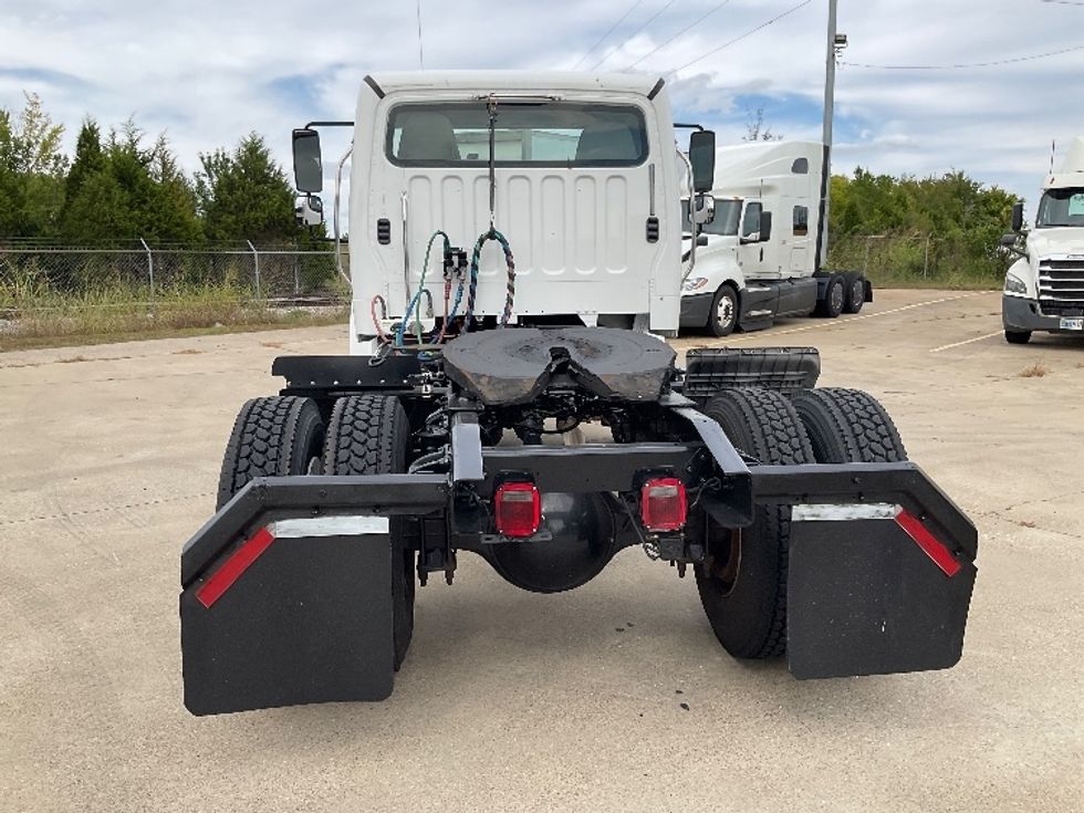 Day Cab Tractor-Heavy Duty Tractors-Freightliner-2018-M2-Oakland-KY-103,400\n\t\tmiles-$ 48,000 - Image 17