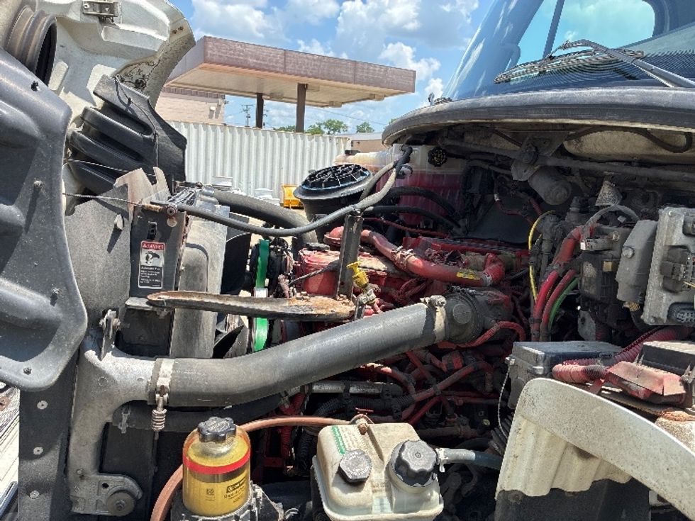 Day Cab Tractor-Heavy Duty Tractors-Freightliner-2018-M2-Parkersburg-WV-244,003\n\t\tmiles-$ 41,250 - Image 16