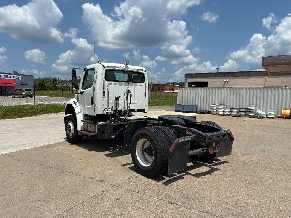 Day Cab Tractor-Heavy Duty Tractors-Freightliner-2018-M2-Parkersburg-WV-244,003\n\t\tmiles-$ 41,250 - Image 5