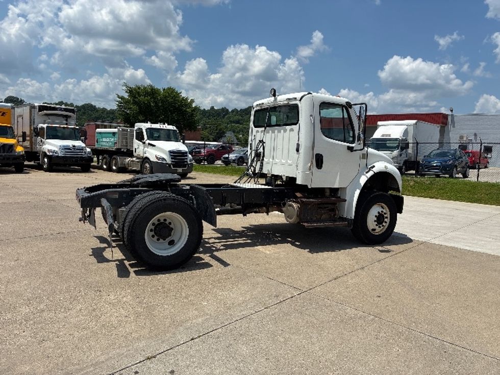 Day Cab Tractor-Heavy Duty Tractors-Freightliner-2018-M2-Parkersburg-WV-244,003\n\t\tmiles-$ 41,250 - Image 7