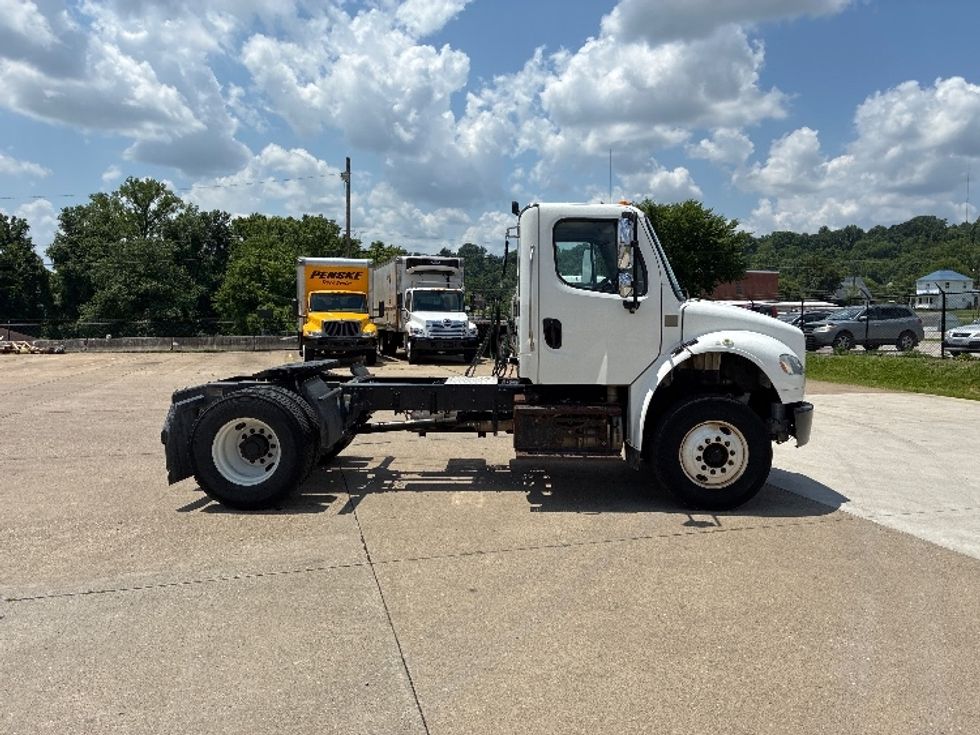 Day Cab Tractor-Heavy Duty Tractors-Freightliner-2018-M2-Parkersburg-WV-244,003\n\t\tmiles-$ 41,250 - Image 8