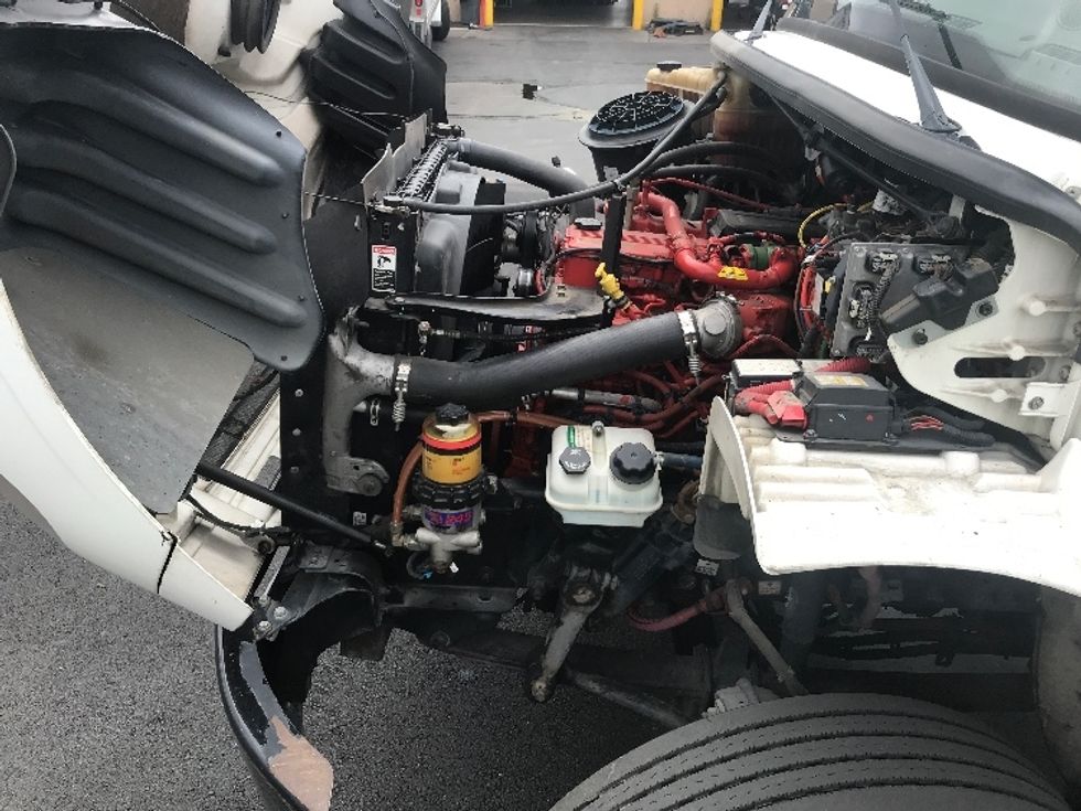 Day Cab Tractor-Heavy Duty Tractors-Freightliner-2018-M2-West Sacramento-CA-176,149\n\t\tmiles-$ 53,250 - Image 16