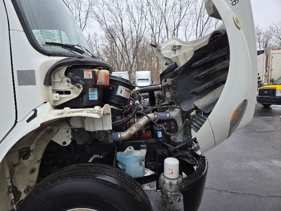 Day Cab Tractor-Heavy Duty Tractors-Freightliner-2018-M2-Ypsilanti-MI-129,700\n\t\tmiles-$ 47,500 - Image 15