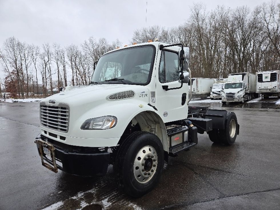 Day Cab Tractor-Heavy Duty Tractors-Freightliner-2018-M2-Ypsilanti-MI-129,700\n\t\tmiles-$ 47,500 - Image 3