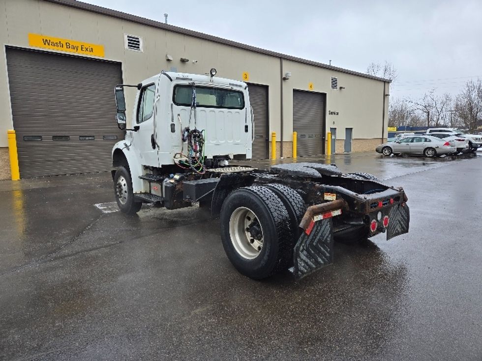 Day Cab Tractor-Heavy Duty Tractors-Freightliner-2018-M2-Ypsilanti-MI-129,700\n\t\tmiles-$ 47,500 - Image 5