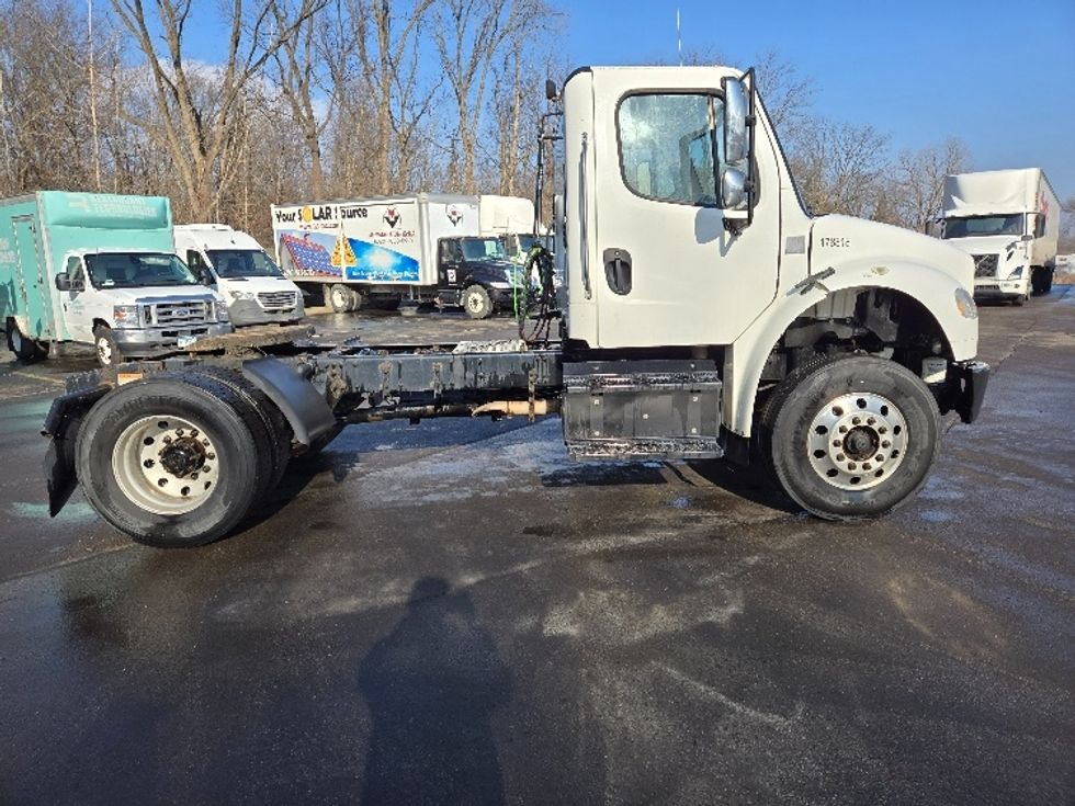 Day Cab Tractor-Heavy Duty Tractors-Freightliner-2018-M2-Ypsilanti-MI-150,228\n\t\tmiles-$ 45,500 - Image 8