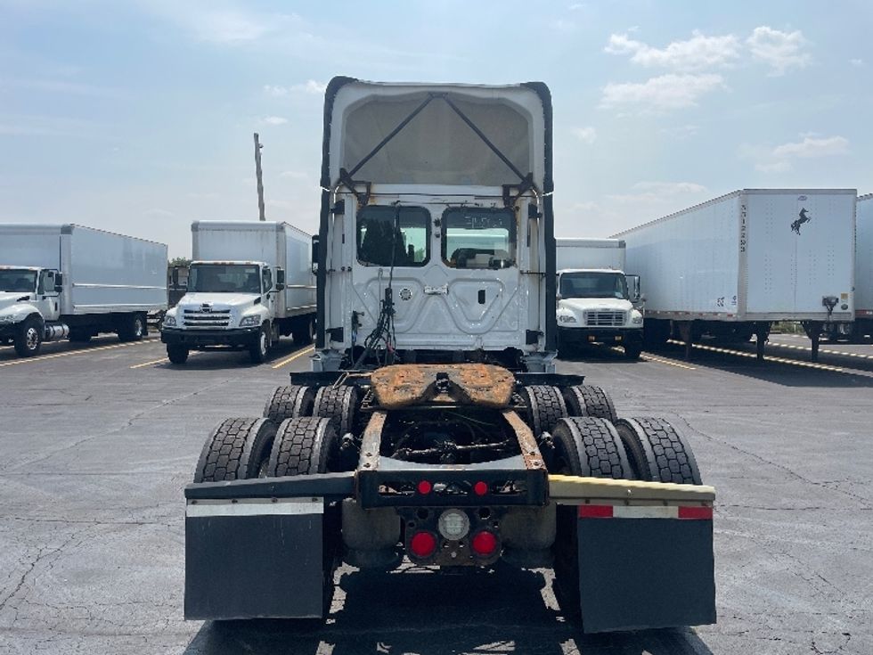 Day Cab Tractor-Heavy Duty Tractors-Freightliner-2018-T11664ST-Chicago (Melrose Park)-IL-410,415\n\t\tmiles-$ 40,500 - Image 6
