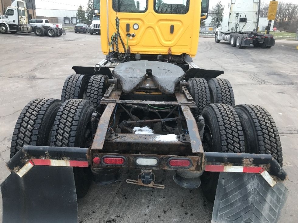 Day Cab Tractor-Heavy Duty Tractors-Freightliner-2018-T11664ST-Watertown-NY-362,910\n\t\tmiles-$ 37,750 - Image 6