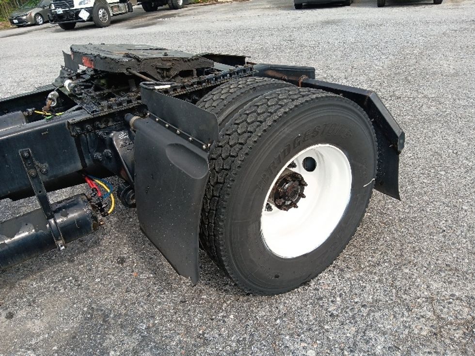 Day Cab Tractor-Heavy Duty Tractors-Freightliner-2018-T12642ST-Cleveland-TN-363,809\n\t\tmiles-$ 38,250 - Image 18