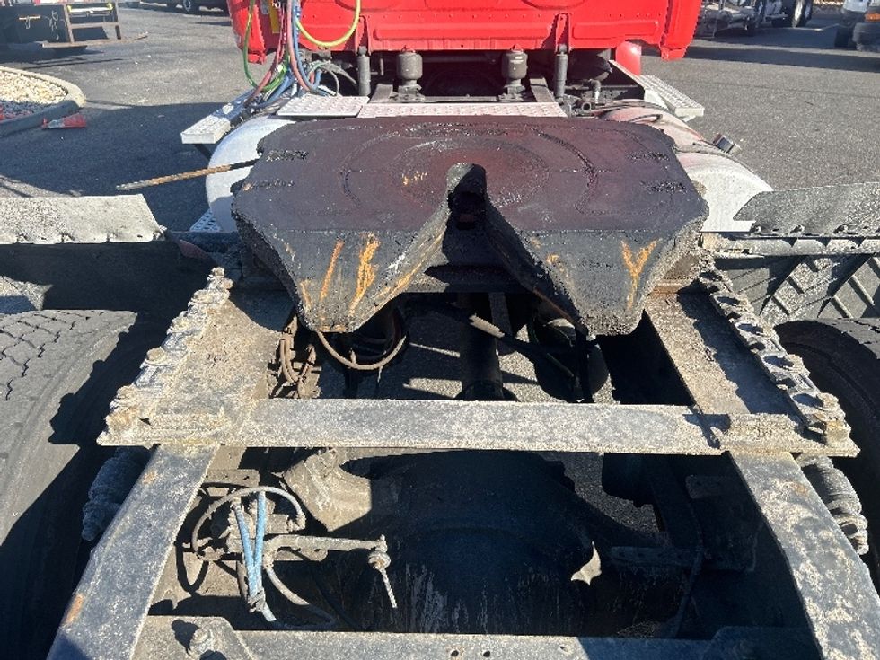 Day Cab Tractor-Heavy Duty Tractors-Freightliner-2018-T12642ST-Dayton-NJ-211,931\n\t\tmiles-$ 43,250 - Image 6