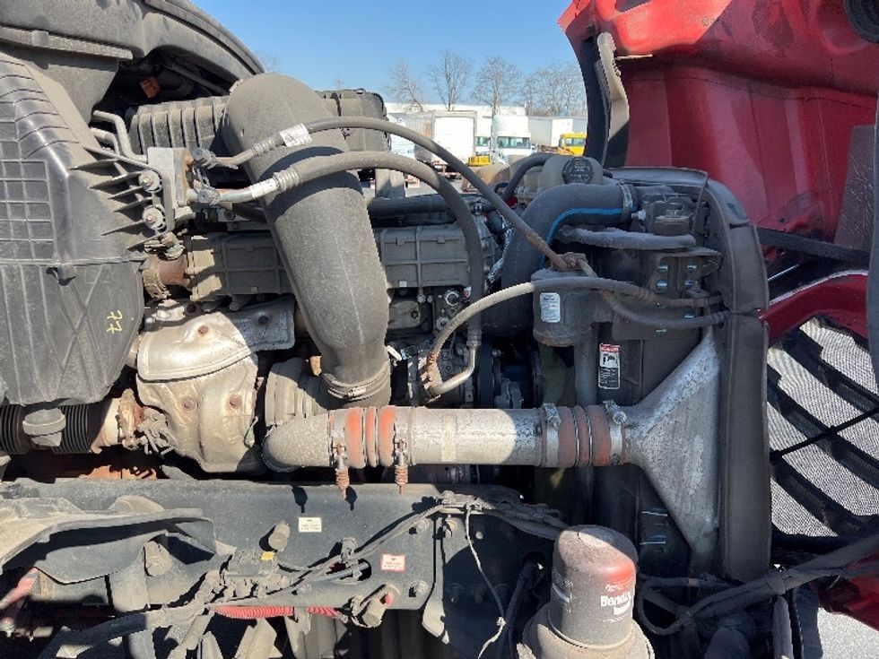 Day Cab Tractor-Heavy Duty Tractors-Freightliner-2018-T12642ST-Pennsauken-NJ-373,664\n\t\tmiles-$ 34,500 - Image 15