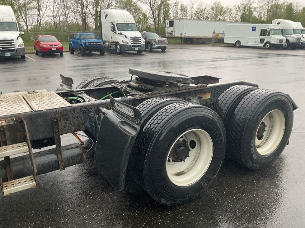 Day Cab Tractor-Heavy Duty Tractors-Freightliner-2018-T12664ST-Akron-OH-619,249\n\t\tmiles-$ 30,750 - Image 17