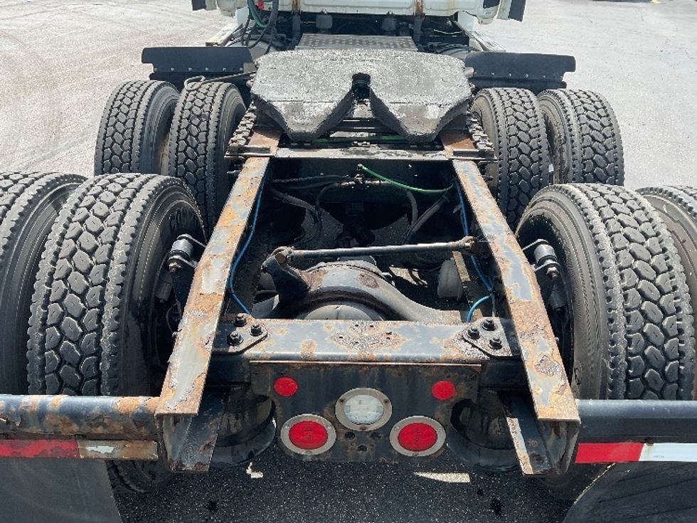 Day Cab Tractor-Heavy Duty Tractors-Freightliner-2018-T12664ST-Akron-OH-628,411\n\t\tmiles-$ 30,000 - Image 6