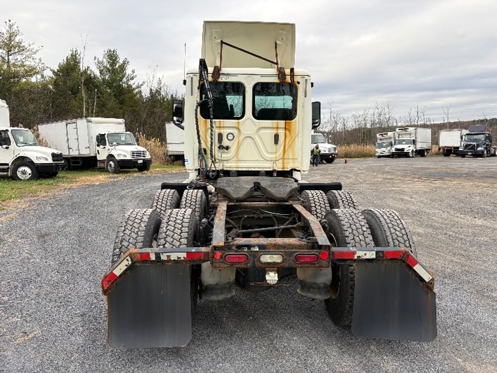 Day Cab Tractor-Heavy Duty Tractors-Freightliner-2018-T12664ST-Albany-NY-421,319\n\t\tmiles-$ 35,750 - Image 6