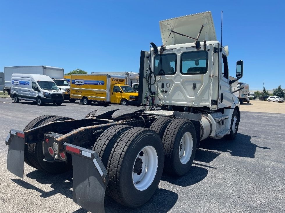 Day Cab Tractor-Heavy Duty Tractors-Freightliner-2018-T12664ST-Allen Park-MI-160,669\n\t\tmiles-$ 45,000 - Image 7