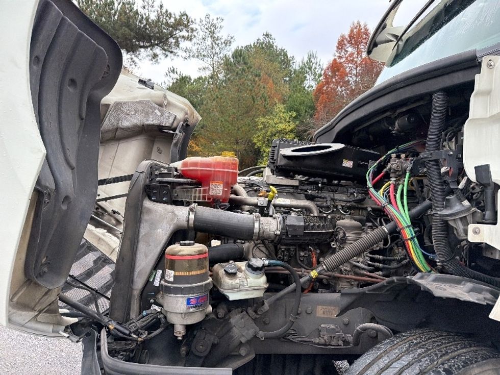 Day Cab Tractor-Heavy Duty Tractors-Freightliner-2018-T12664ST-Atlanta-GA-497,518\n\t\tmiles-$ 37,250 - Image 16