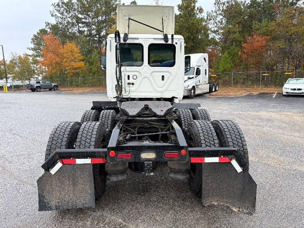 Day Cab Tractor-Heavy Duty Tractors-Freightliner-2018-T12664ST-Atlanta-GA-497,518\n\t\tmiles-$ 37,250 - Image 6