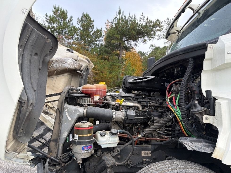 Day Cab Tractor-Heavy Duty Tractors-Freightliner-2018-T12664ST-Atlanta-GA-550,663\n\t\tmiles-$ 34,500 - Image 16