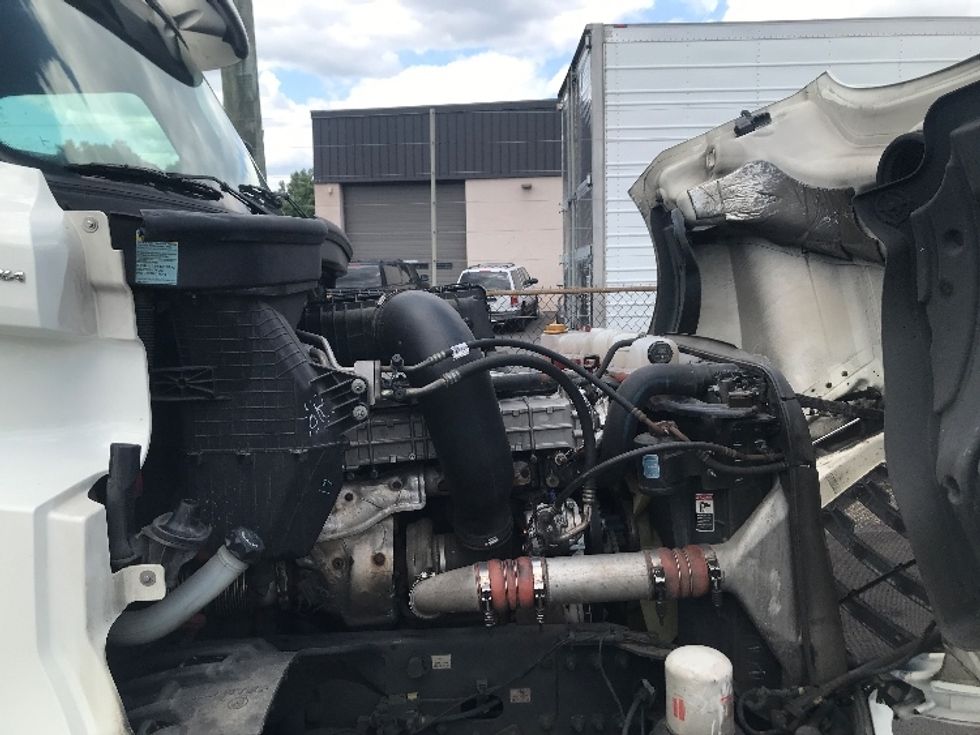 Day Cab Tractor-Heavy Duty Tractors-Freightliner-2018-T12664ST-Baltimore-MD-679,238\n\t\tmiles-$ 27,500 - Image 12