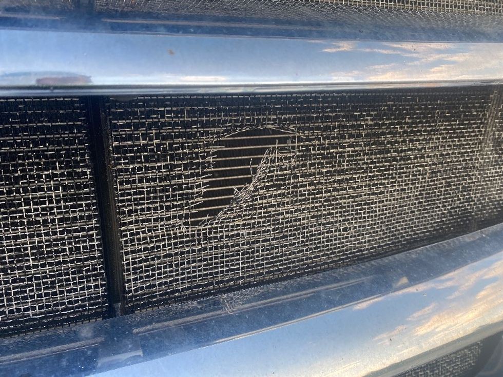 Day Cab Tractor-Heavy Duty Tractors-Freightliner-2018-T12664ST-Binghamton-NY-495,065\n\t\tmiles-$ 33,000 - Image 20