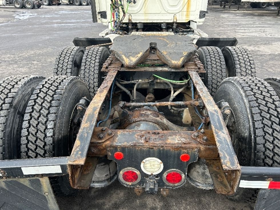 Day Cab Tractor-Heavy Duty Tractors-Freightliner-2018-T12664ST-Binghamton-NY-540,000\n\t\tmiles-$ 31,250 - Image 6