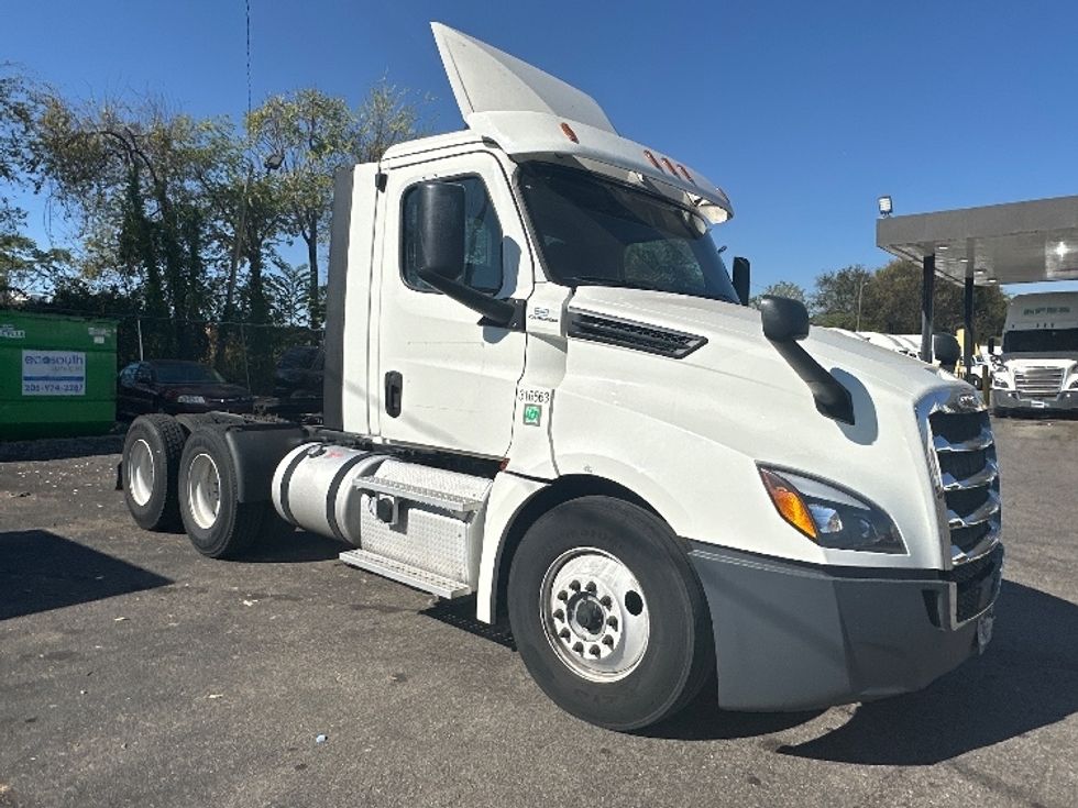 Your Next Used 2018 Freightliner T12664ST, 316563, Is For Sale And