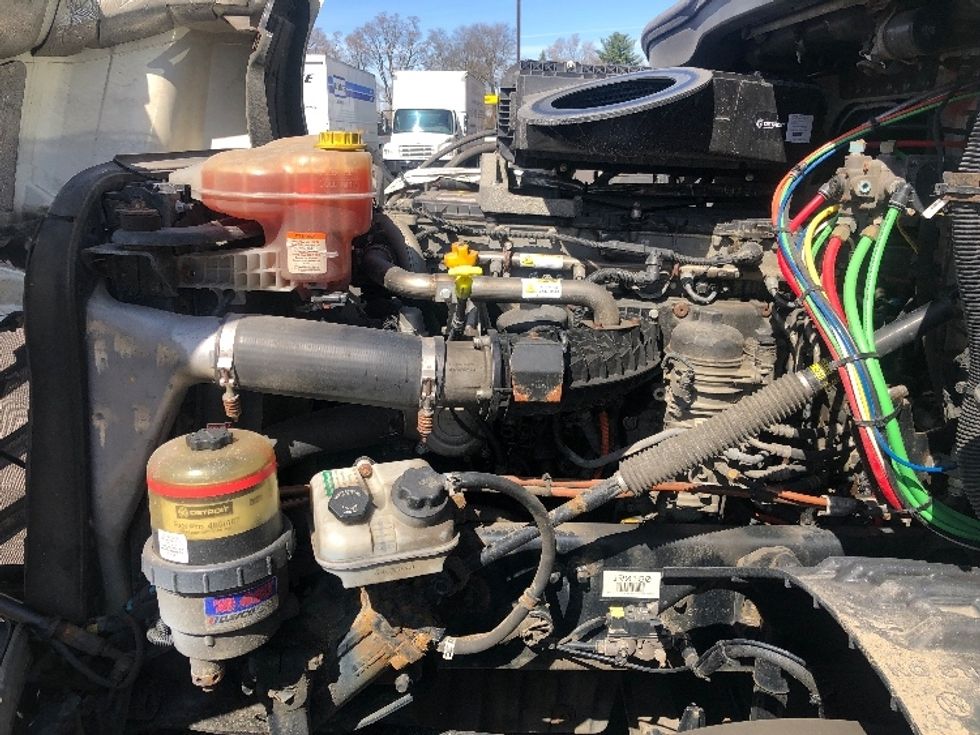 Day Cab Tractor-Heavy Duty Tractors-Freightliner-2018-T12664ST-Byron Center-MI-358,011\n\t\tmiles-$ 45,250 - Image 16