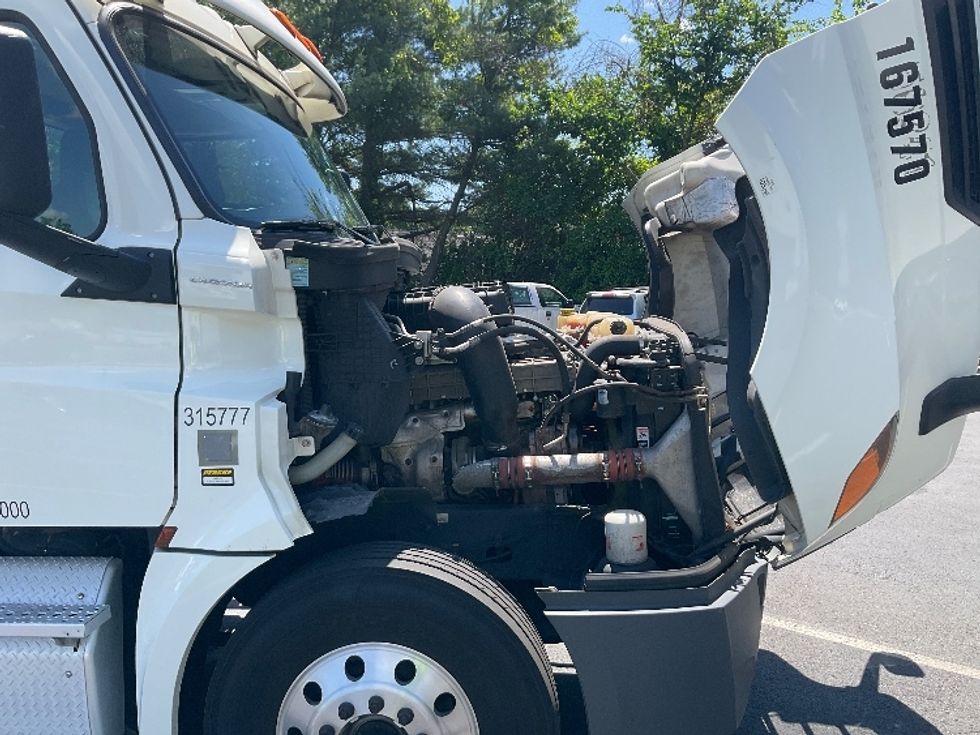 Day Cab Tractor-Heavy Duty Tractors-Freightliner-2018-T12664ST-Capitol Heights-MD-481,917\n\t\tmiles-$ 43,250 - Image 15