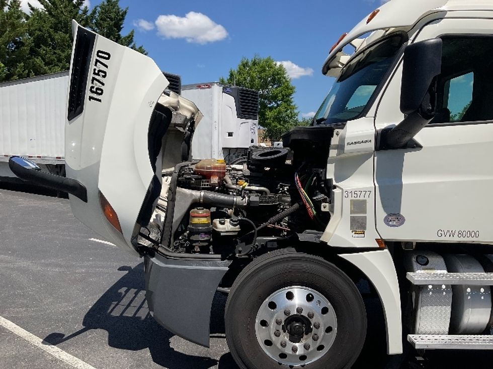 Day Cab Tractor-Heavy Duty Tractors-Freightliner-2018-T12664ST-Capitol Heights-MD-481,917\n\t\tmiles-$ 43,250 - Image 16