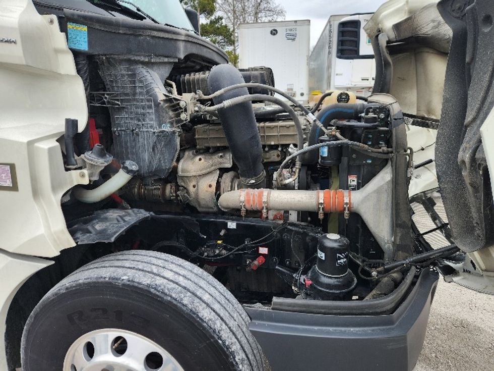 Day Cab Tractor-Heavy Duty Tractors-Freightliner-2018-T12664ST-Carthage-MO-438,371\n\t\tmiles-$ 45,500 - Image 14