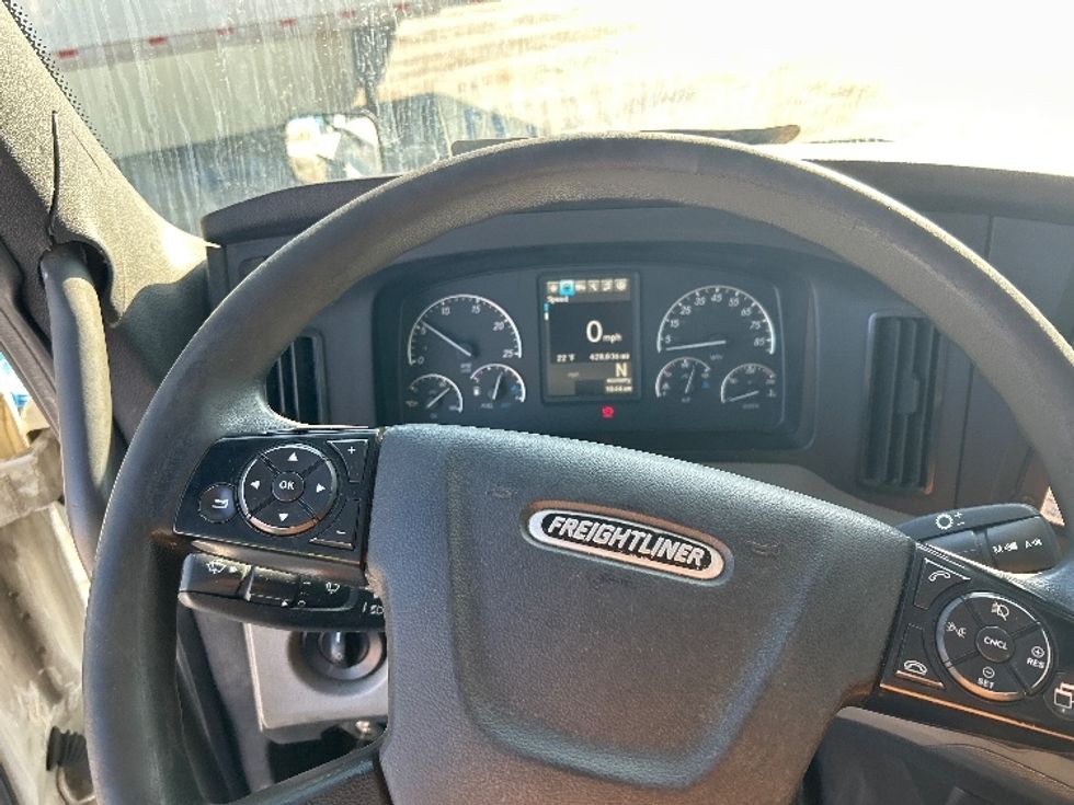 Day Cab Tractor-Heavy Duty Tractors-Freightliner-2018-T12664ST-Chicago (Chicago Ridge)-IL-428,036\n\t\tmiles-$ 45,750 - Image 11