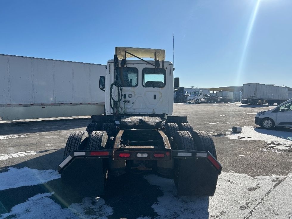 Day Cab Tractor-Heavy Duty Tractors-Freightliner-2018-T12664ST-Chicago (Chicago Ridge)-IL-428,036\n\t\tmiles-$ 45,750 - Image 6