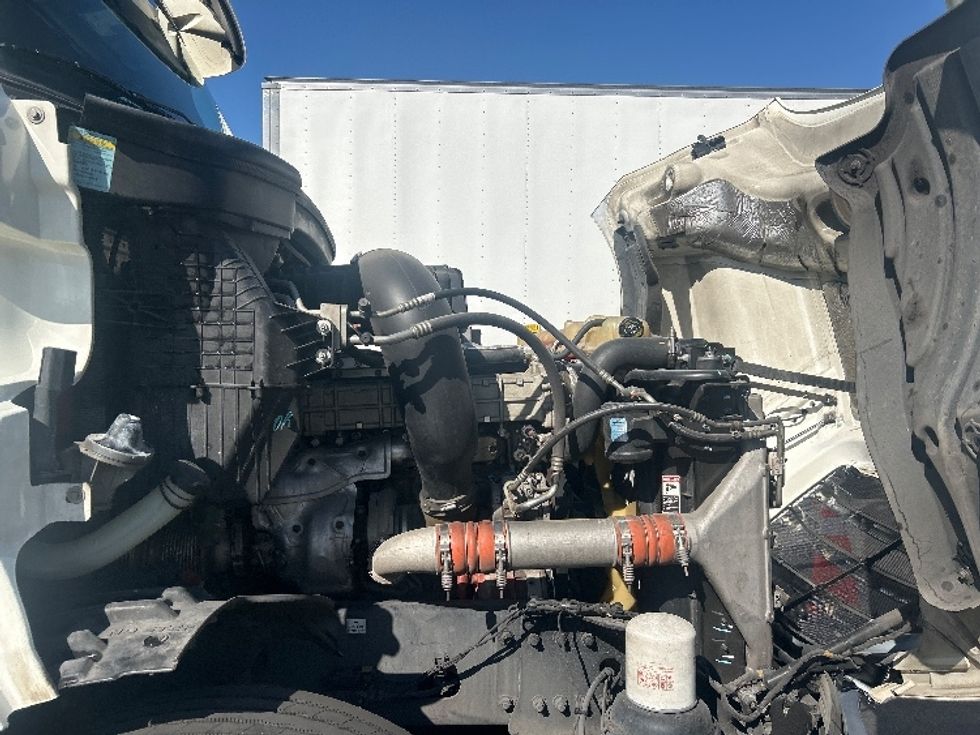 Day Cab Tractor-Heavy Duty Tractors-Freightliner-2018-T12664ST-Chino-CA-300,558\n\t\tmiles-$ 48,500 - Image 15