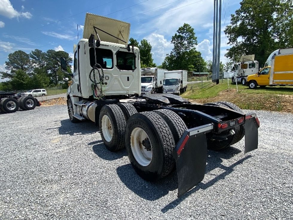 Day Cab Tractor-Heavy Duty Tractors-Freightliner-2018-T12664ST-Cleveland-TN-382,375\n\t\tmiles-$ 38,750 - Image 5