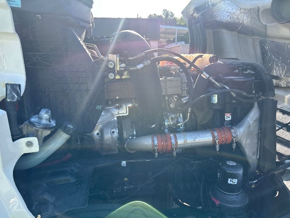 Day Cab Tractor-Heavy Duty Tractors-Freightliner-2018-T12664ST-Cleveland-TN-541,132\n\t\tmiles-$ 37,000 - Image 15