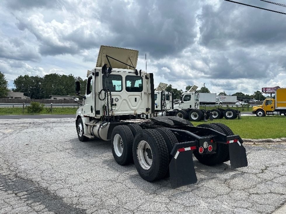 Day Cab Tractor-Heavy Duty Tractors-Freightliner-2018-T12664ST-Conyers-GA-241,982\n\t\tmiles-$ 52,750 - Image 5