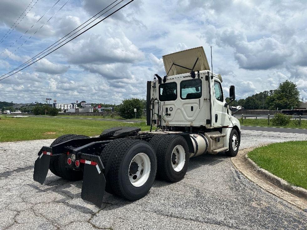 Day Cab Tractor-Heavy Duty Tractors-Freightliner-2018-T12664ST-Conyers-GA-241,982\n\t\tmiles-$ 52,750 - Image 7