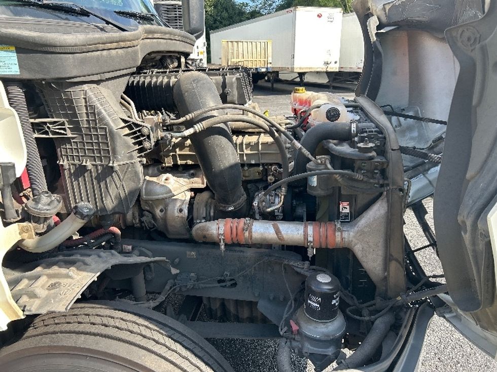 Day Cab Tractor-Heavy Duty Tractors-Freightliner-2018-T12664ST-Duluth-GA-449,501\n\t\tmiles-$ 41,750 - Image 15