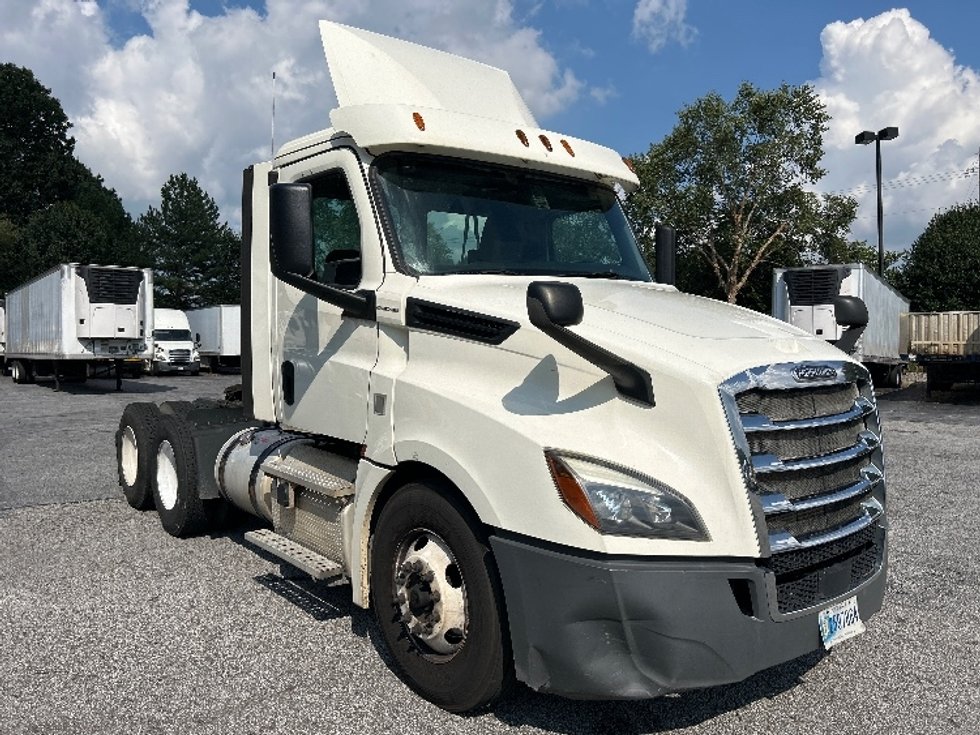 used-heavy-duty-trucks-for-sale-in-usa-penske-used-trucks