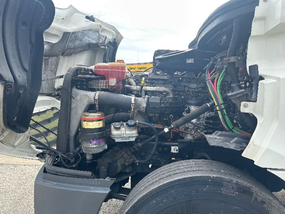 Day Cab Tractor-Heavy Duty Tractors-Freightliner-2018-T12664ST-East Chicago-IN-434,993\n\t\tmiles-$ 38,500 - Image 16