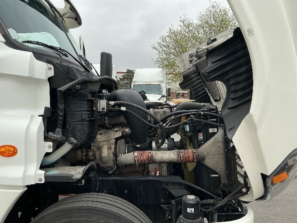 Day Cab Tractor-Heavy Duty Tractors-Freightliner-2018-T12664ST-East Chicago-IN-493,002\n\t\tmiles-$ 34,750 - Image 15