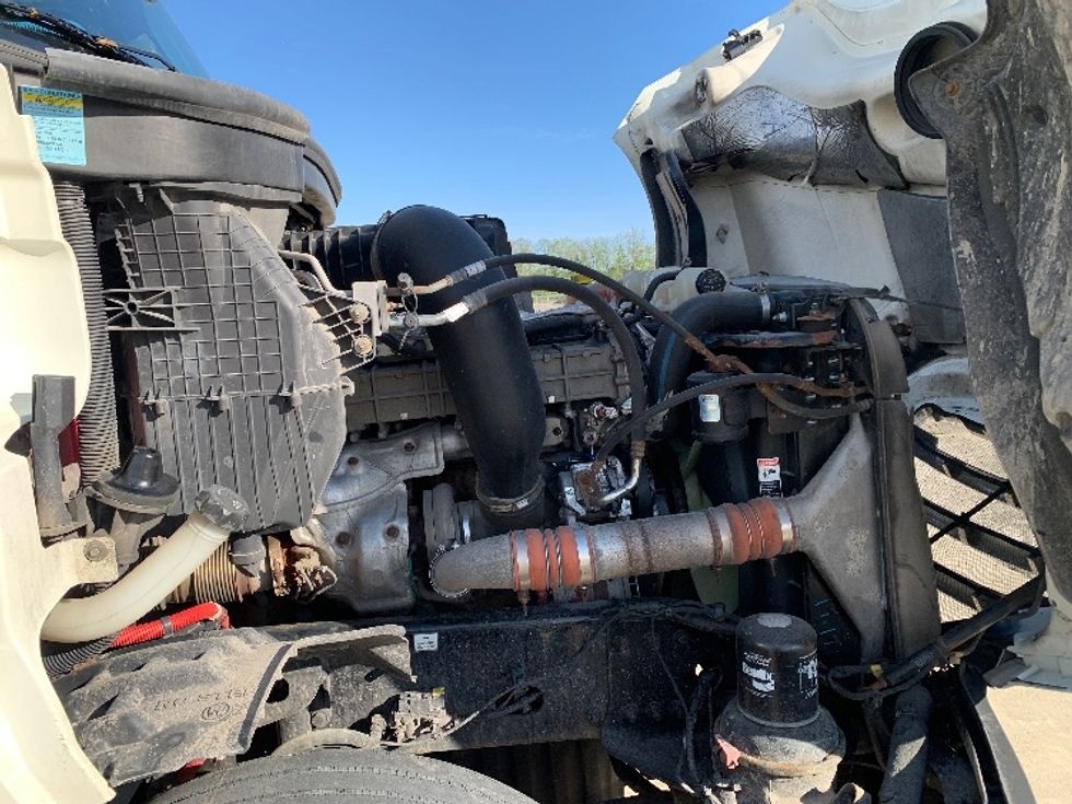 Day Cab Tractor-Heavy Duty Tractors-Freightliner-2018-T12664ST-East Liberty-OH-622,569\n\t\tmiles-$ 30,500 - Image 15