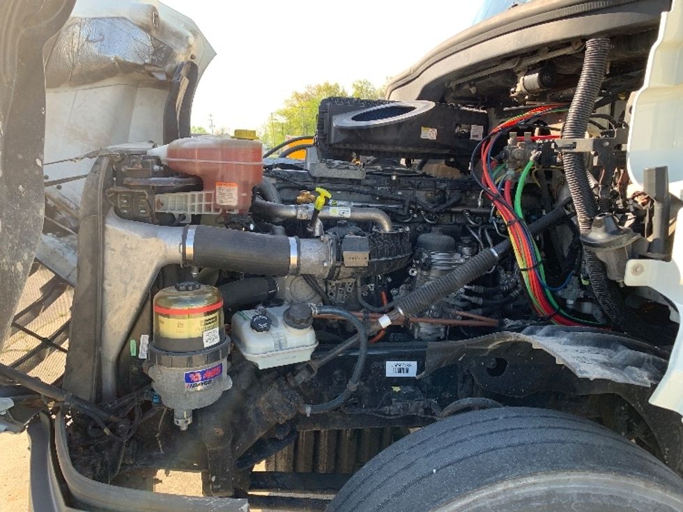 Day Cab Tractor-Heavy Duty Tractors-Freightliner-2018-T12664ST-East Liberty-OH-622,569\n\t\tmiles-$ 30,500 - Image 16