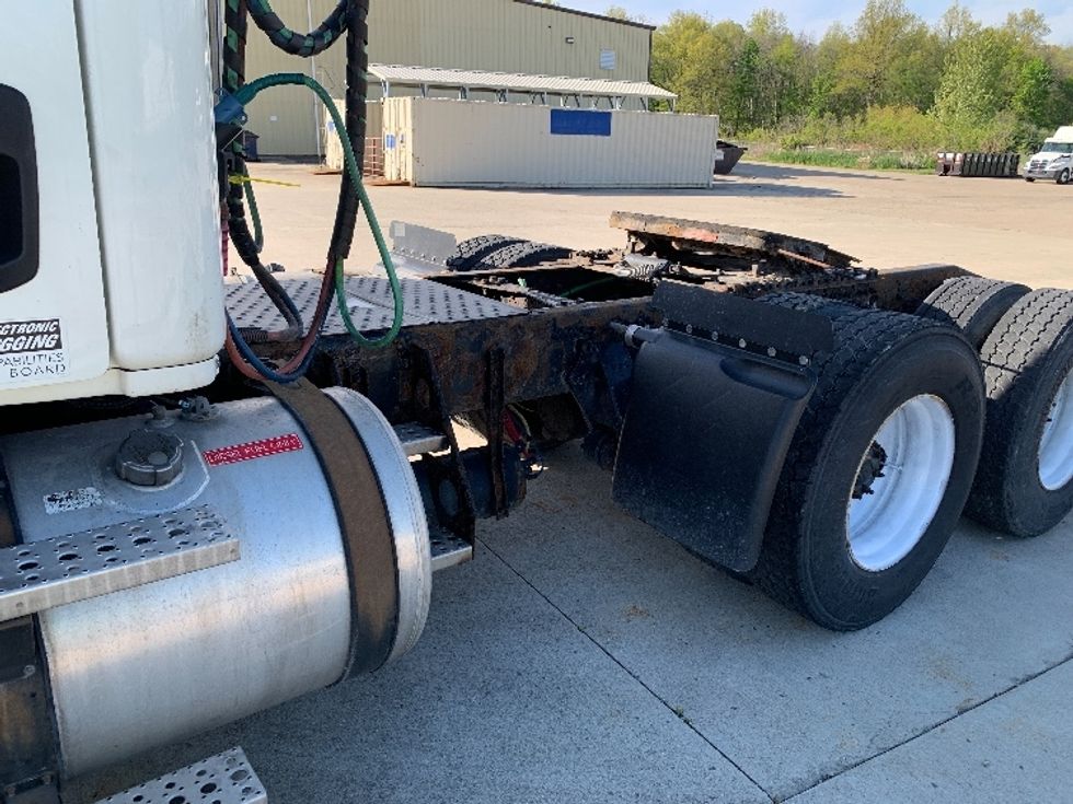 Day Cab Tractor-Heavy Duty Tractors-Freightliner-2018-T12664ST-East Liberty-OH-622,569\n\t\tmiles-$ 30,500 - Image 17