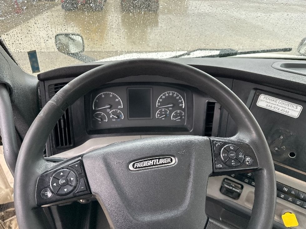 Day Cab Tractor-Heavy Duty Tractors-Freightliner-2018-T12664ST-East Liberty-OH-739,396\n\t\tmiles-$ 23,750 - Image 11