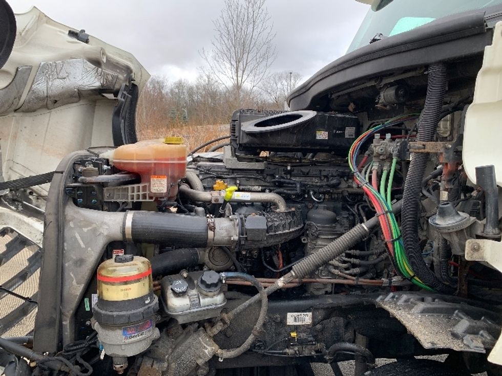 Day Cab Tractor-Heavy Duty Tractors-Freightliner-2018-T12664ST-East Liberty-OH-739,396\n\t\tmiles-$ 23,750 - Image 16