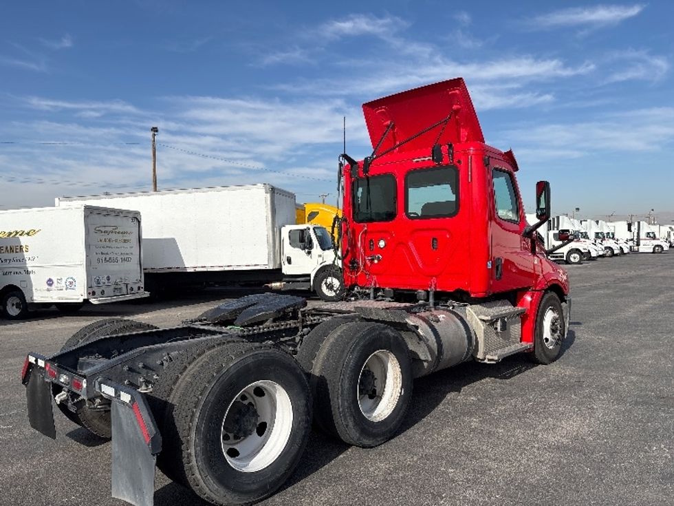 Day Cab Tractor-Heavy Duty Tractors-Freightliner-2018-T12664ST-El Paso-TX-254,904\n\t\tmiles-$ 47,750 - Image 7